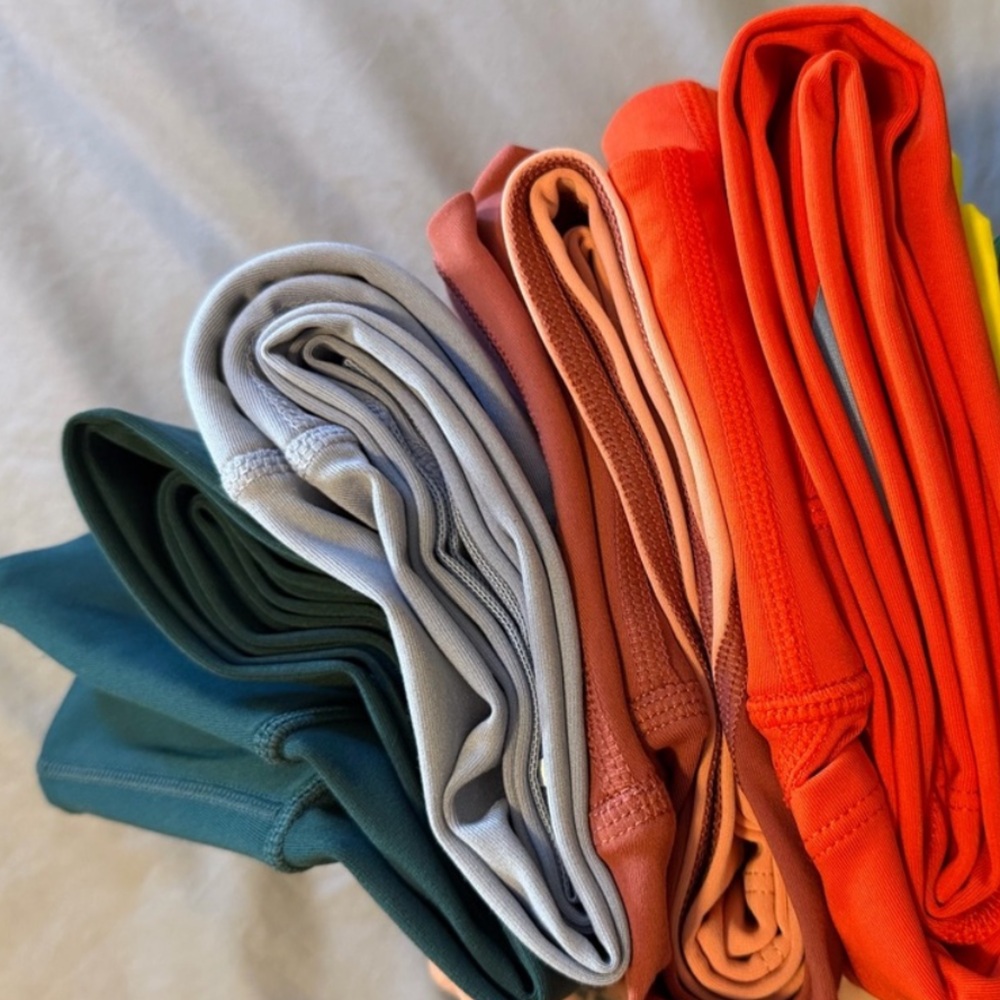 MAJOR DEAL 4 PAIRS Nike women’s full-length leggings all size s